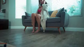 Mature milf's oiled-up pussy gets an intense finger job