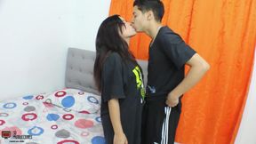I Reach a Good Deal with My Horny Stepsister, I End up Fucking Her Pussy - Porn in Spanish