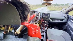 Mistress Lady Georgia hates this car - PIP over shoulder - Heel part