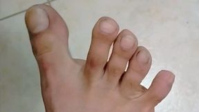 Fresh Out of the Shower – Spotless Male Soles & Clean Bare Feet Close-Up