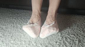 CUTE PINK BALLET FLATS 3 (close-up) TW