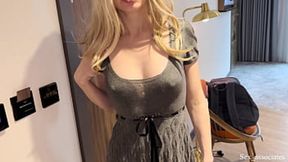 5-Minute Seduction: From Stalking To Oral&#x1F61C; Sex With Your Step-Mom