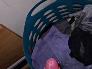 Im scared to cum in front of a cutie..