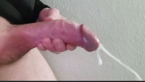 Losing daddy&#039;s virginity in the extreme handjob.
