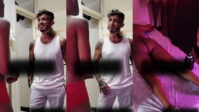 de timido a completamente pelado na minha maca