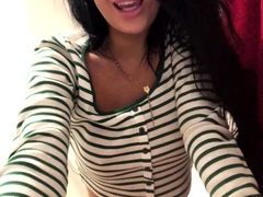 Amateur Webcam Teen Masturbates And Teases