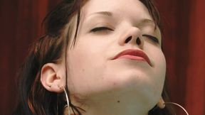 Brunette teen-babe cutie enjoys pussy masturbation in the jacuzzi