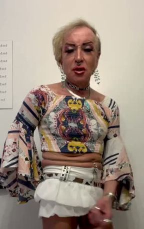 Sexy Bitch SaShulya. She wants to Fuck her Pussy