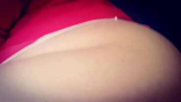 Smelly farts on the toilet to be savored