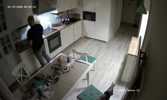 Voyeur Secrets: Young Russian Teen (18+)'s Sizzling 3some with Gangbang