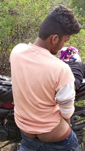 Indian Village Desi - Pooja Shemale &amp; Boyfrend Coming Jungle Outdoor And Stop Bike One Place And Pooja Fucking&hellip;   Clip 1