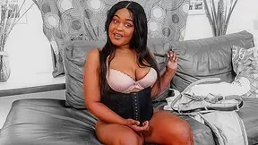 African Casting - Chubby Ebony MILF Impressed By The Agent's Huge Dick