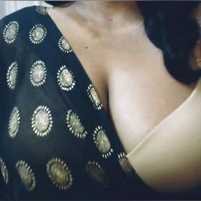 Hot Sexy Desi Girl Suck Boobs Show Nipple Rubing.