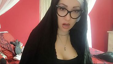 la suora ruttona sa come pregare-dirty nun very hot