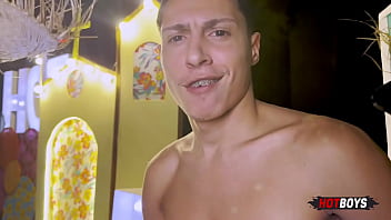 Arrai&aacute_ Vira Orgia de Atores Porno da Hotboys (COMPLETO)