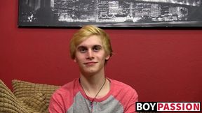 Big booty skinny twink spreads his legs and takes toy inside