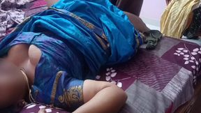 Hot Indian Aunty Fucked in Saree and Doggy Creampief