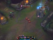 Jogando League Of Legends enquanto é fodida pelo namorado