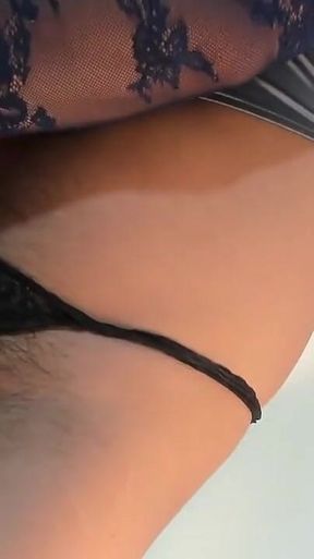 Aline Is Always Happy and Loves to Masturbate