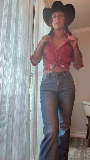 Sexy Cowgirl Gives You a JOI