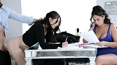 FreeUse Tiny Latina Teen Step Sister Is A Fuck Toy For In Front of Best Friend - Sofie Reyez, Kiki Klout, Peter Green