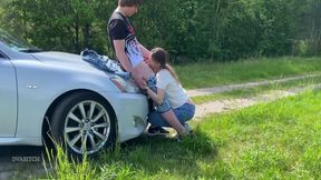 Sucking Dick Outdoors On The Side Road And Got Fucked Outdoors On The Car Hood 8 Min