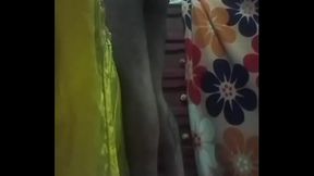 Alondra Mariin les muestra su cuerpo