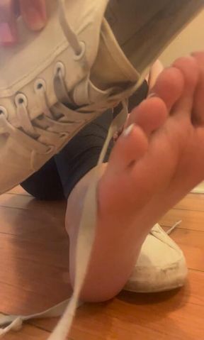 Sneaker-Sweaty Toes 🤭