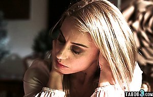 Busty MILF psychologist Nikky Thorne analyzed by her patient