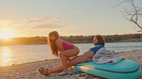 Sensual outdoor fuck with a hot teen babe on a coast