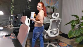 Buttcrack Exposed Dusting Home Office