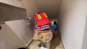 plomero ensena a joven caliente como se folla en mexico