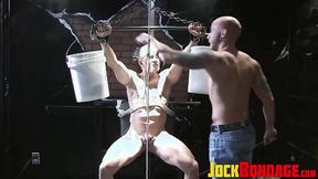 ”Muscular daddy Joe Giovanni got his bally & hands tied by Drake in BDSM”