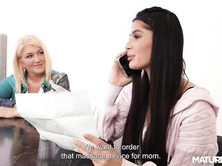 Stepdaughter Gives Her Barefaced Stepmommy, Blue Pearl, a Gift That Keeps on Giving