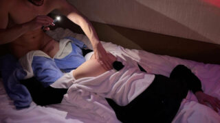 Pompino, eiaculazione, coppia, senza preservativo, guardone, fratellastro – Trio anale per gay russi