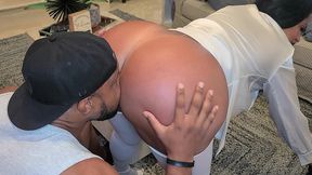 bigtre gives kailani kai a big treat!
