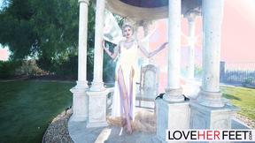 ”Goddess Kyaa Chimera Gets A Bombshell Foot Licking”