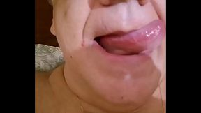 Com vontade de lamber a cabe&ccedil_a da sua rola