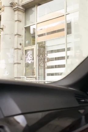 Mofos - Gorgeous Rebellious Babe Kitana Offers Her Tight Ass &amp; Pussy to the Taxi Driver Timo for Free Rides