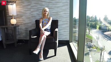 Tiny Blonde Kiara Cole With BananaFever In Need Of Asian Banana Treatment