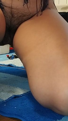 Sexy mom cleans the house naked.   Clip 1