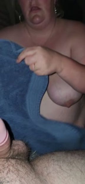 Slut wife gives neighbor sloppy bj and gets facial in return