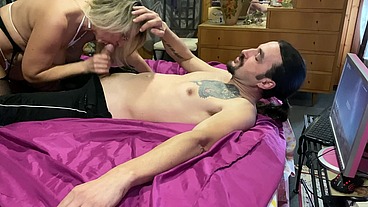 I get my ass fucked during a webcam