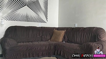 ELA FEZ DE CU DOCE COMI MESMO ASSIM - ELA ME CHAMOU PRA IR NA CASA ASSISIR TV, MAS EU QUERIA ERA FUDER ESSA NOVINHA Ft. MARCIO BAIANO OFFICIAL