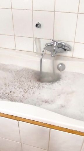 Smoke & jerk in my bathtub
