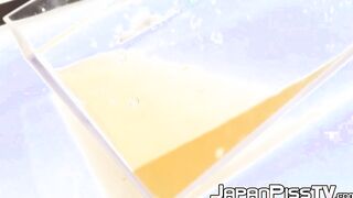Tiny Japanese babes pissing hard in close up