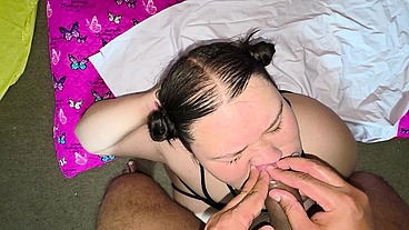 Did you know you can nose fuck? Yes, it's possible! He does it until he cums inside and the semen comes out of my mouth.