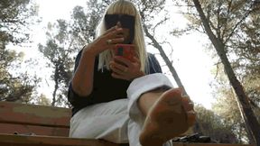 Walk in the park with a cigarette AVI(1920x1080)FHD