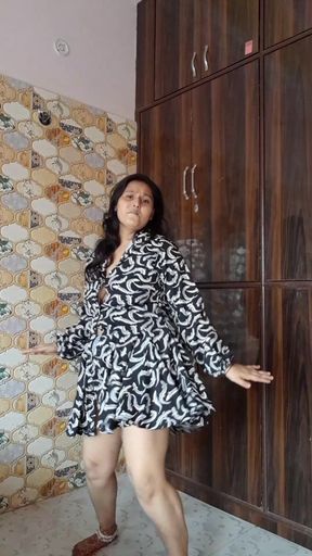 Puja Bhabhi Honry Dance