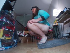 Alone and Horny mature CD at home indoors fun